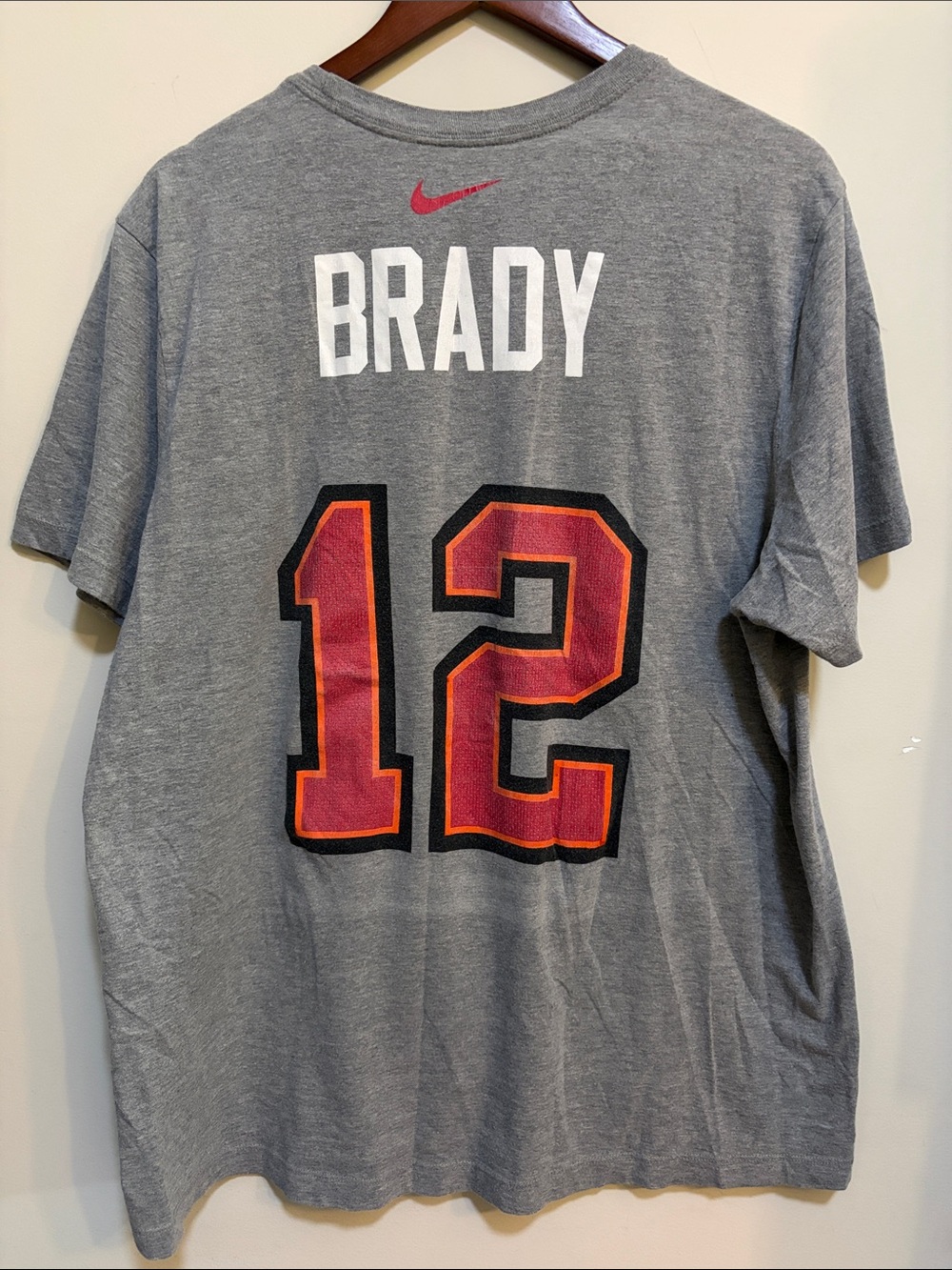 Nike Tampa Bay Buccaneers Tom Brady #12 NFL Graphic T-Shirt XL